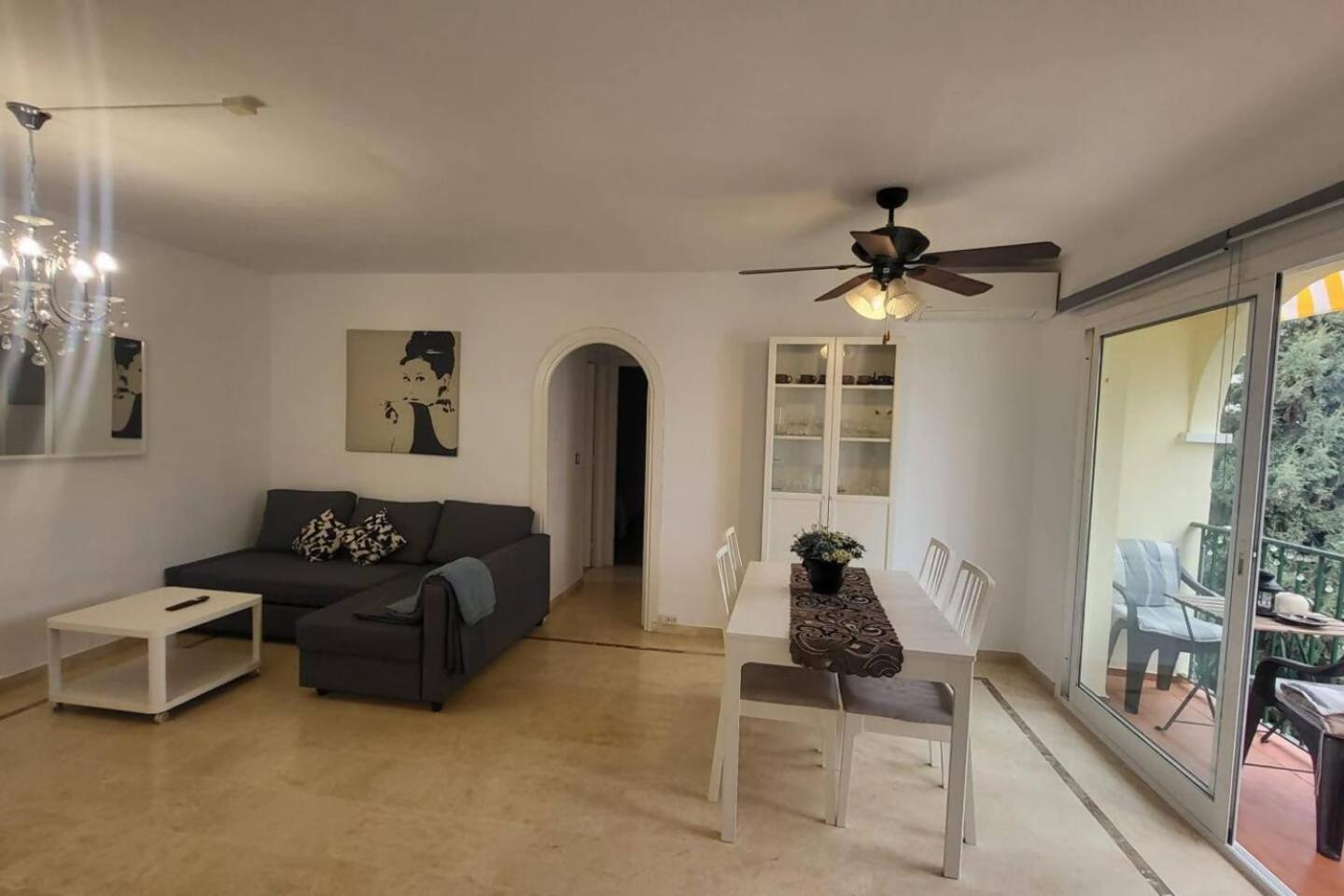 Leilighet Cyv Simple Living Near W Pool In *