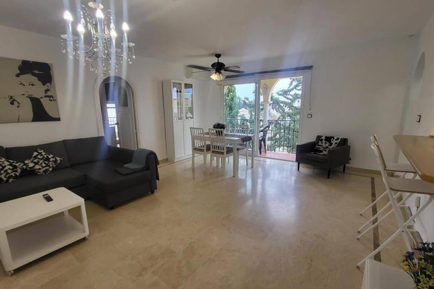 Cyv Simple Living Near W Pool In *