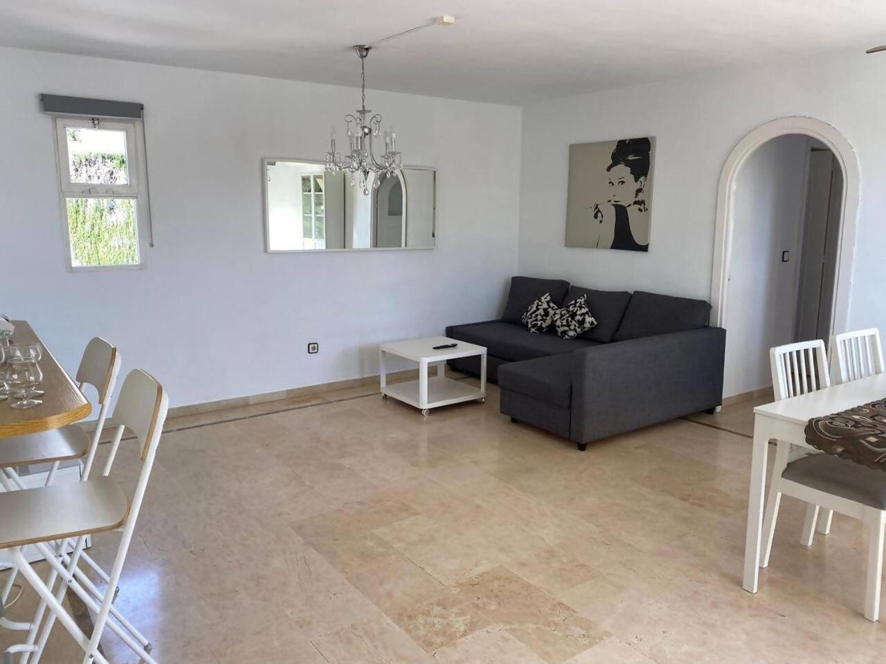 Leilighet Cyv Simple Living Near W Pool In
